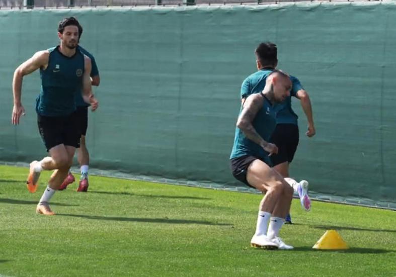 世界杯手机高清观看软件-1-3 0-1!浙江不敌俄超下游队!新鹏城小负泰港 韦斯利戴队长袖标