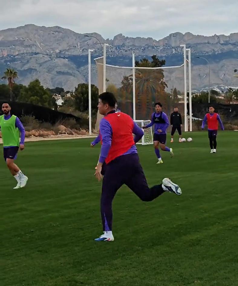 世界杯客户端升级下载-0-5！津门虎又被打花了！埃尔切玩田忌赛马？光买个吴兴涵不行啊