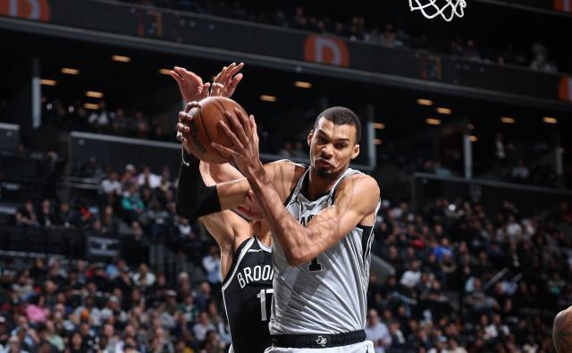 世界杯手机高清观看软件-二月11胜0负不败！马刺计划有变：梦回GDP时代冲冠